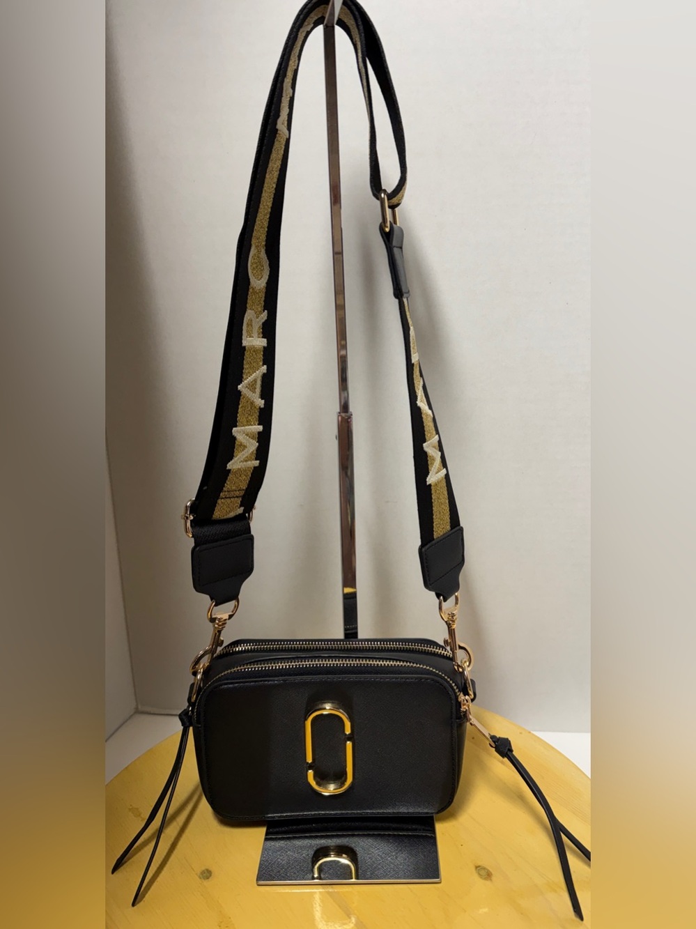 Marc Jacobs Black Saffiano Leather Crossbody Snapshot Camera Bag w 2 Pockets